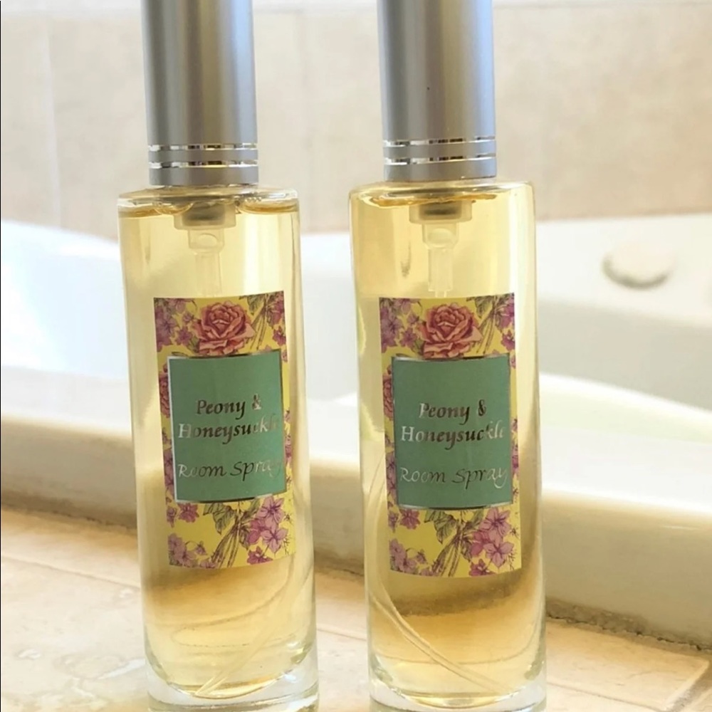 Set of 2 Peony and Honeysuckle Room Spray